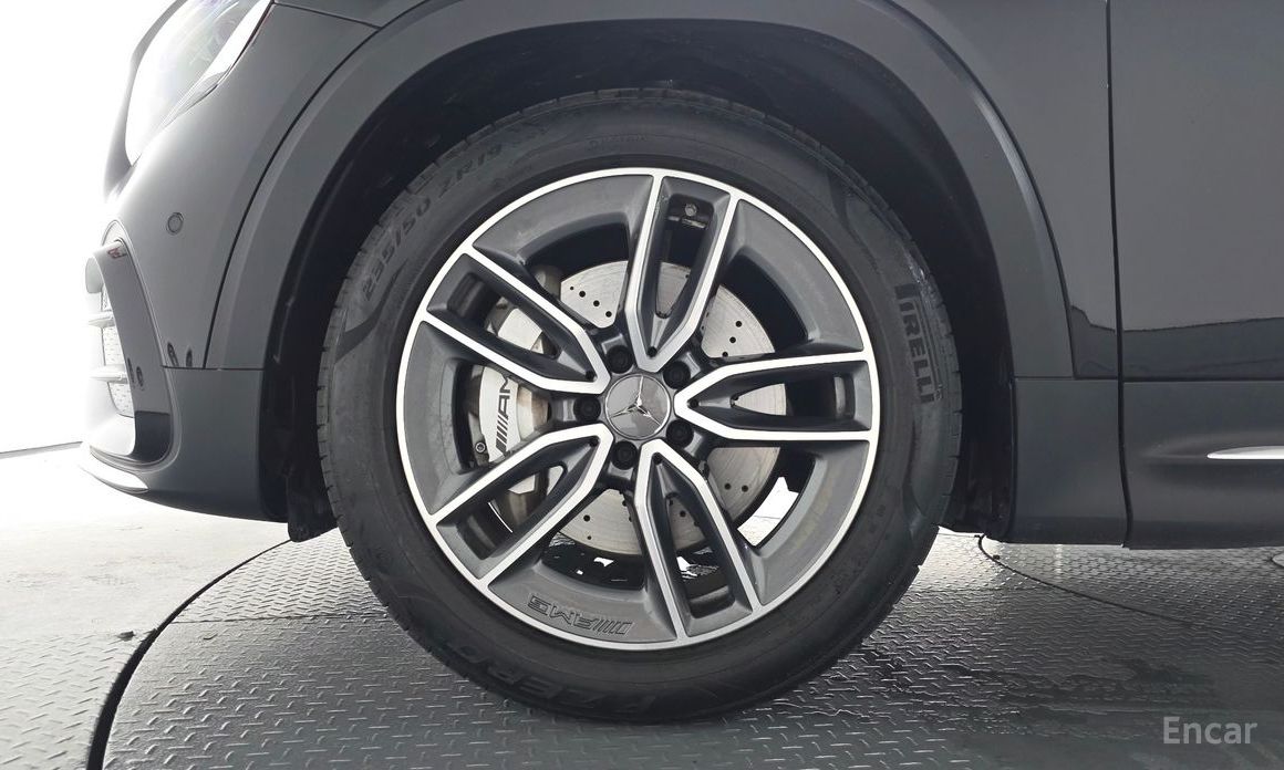  Mercedes-Benz GLB-Class