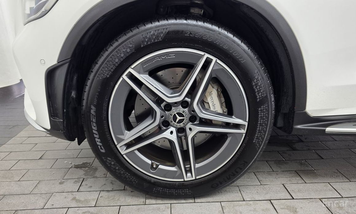  Mercedes-Benz GLC-Class