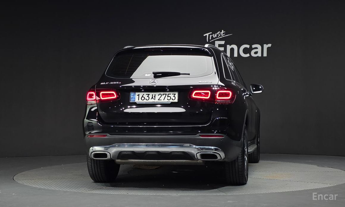 Mercedes-Benz GLC-Class