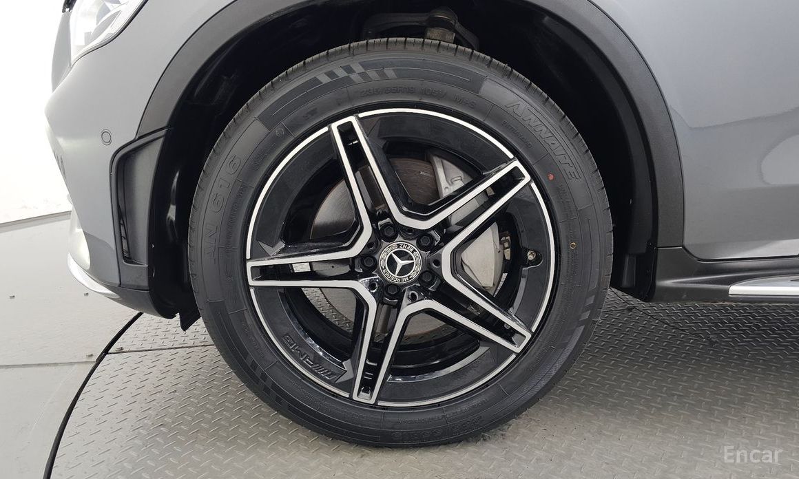  Mercedes-Benz GLC-Class