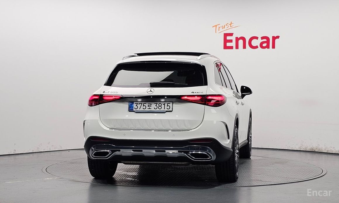  Mercedes-Benz GLC-Class