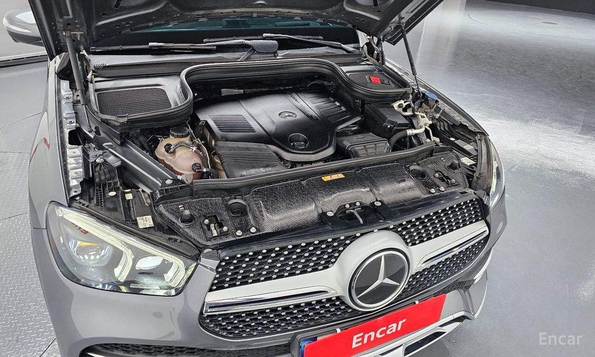  Mercedes-Benz GLE-Class