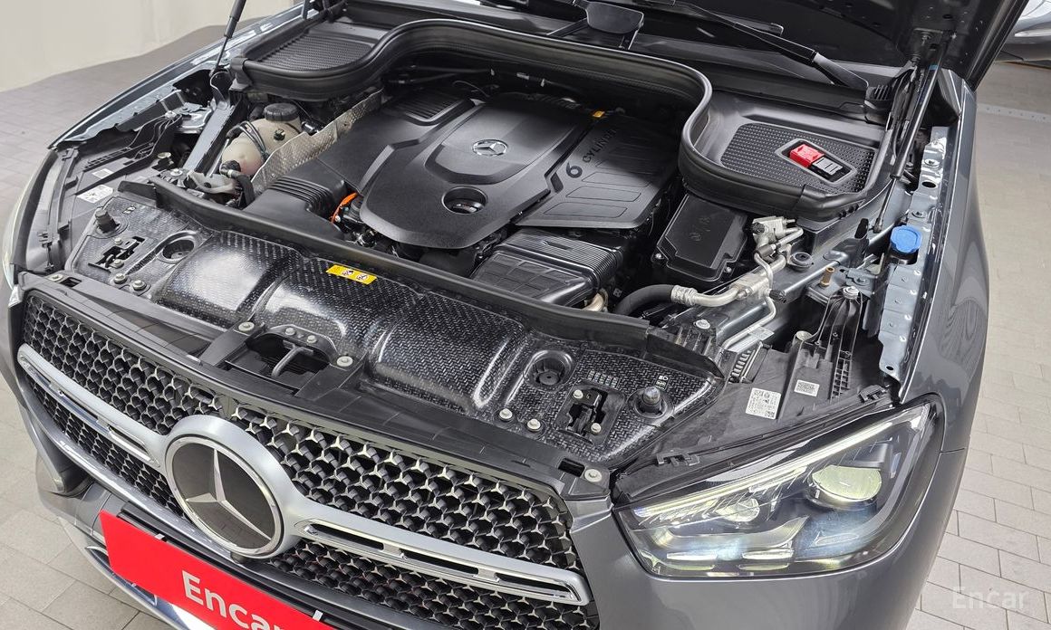  Mercedes-Benz GLE-Class