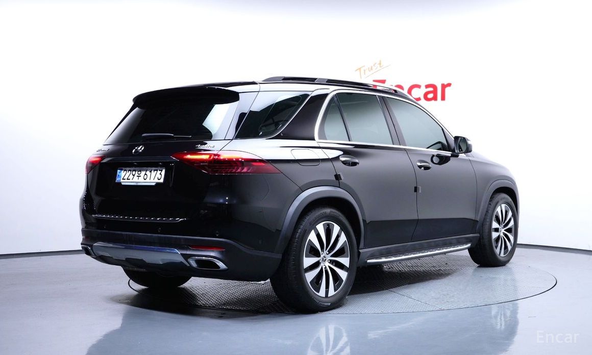  Mercedes-Benz GLE-Class
