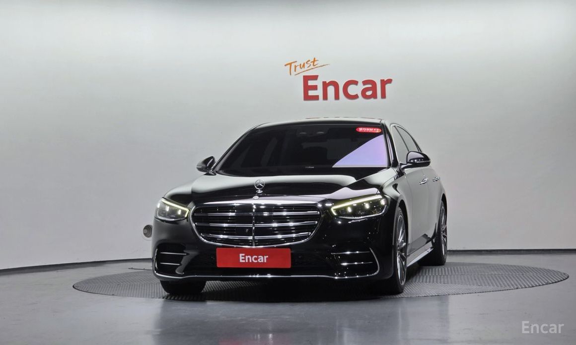  Mercedes-Benz S-Class