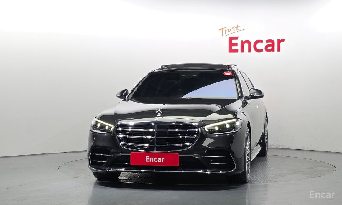  Mercedes-Benz S-Class