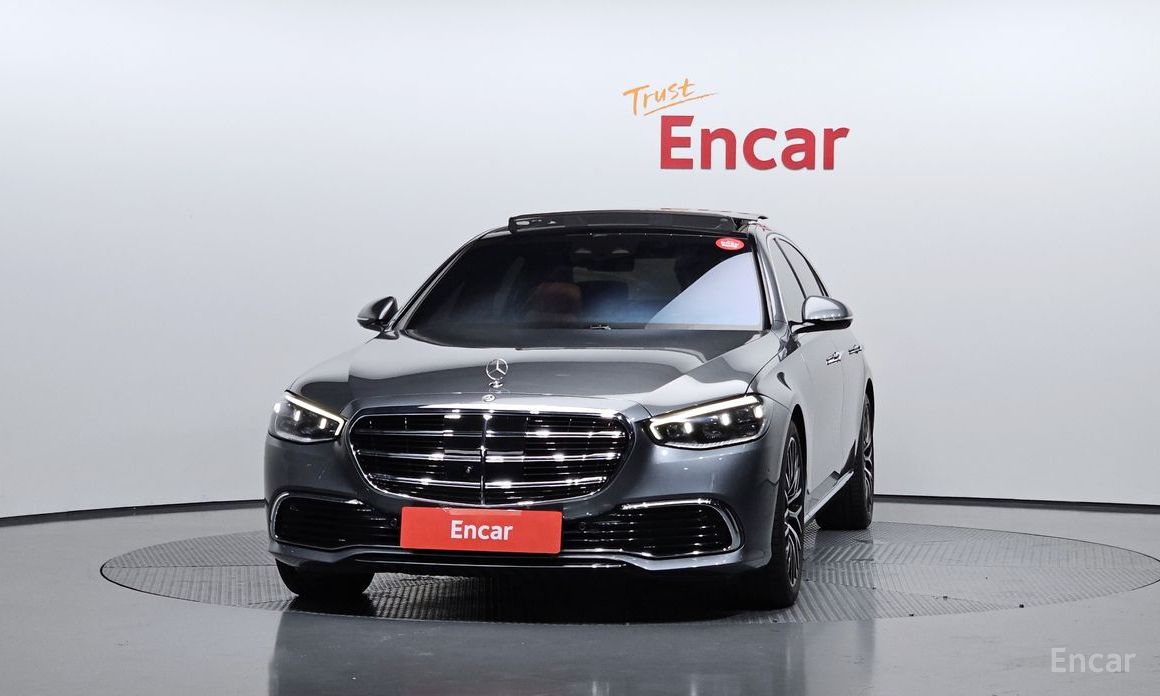  Mercedes-Benz S-Class