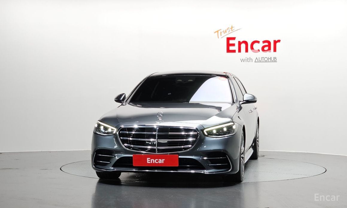  Mercedes-Benz S-Class