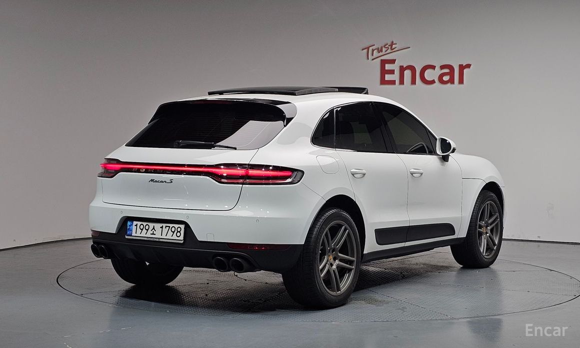  Porsche Macan