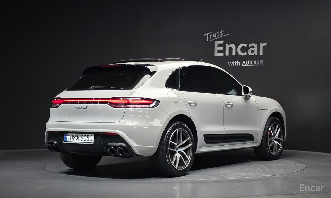  Porsche Macan
