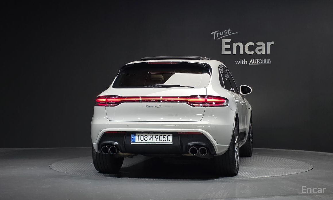  Porsche Macan
