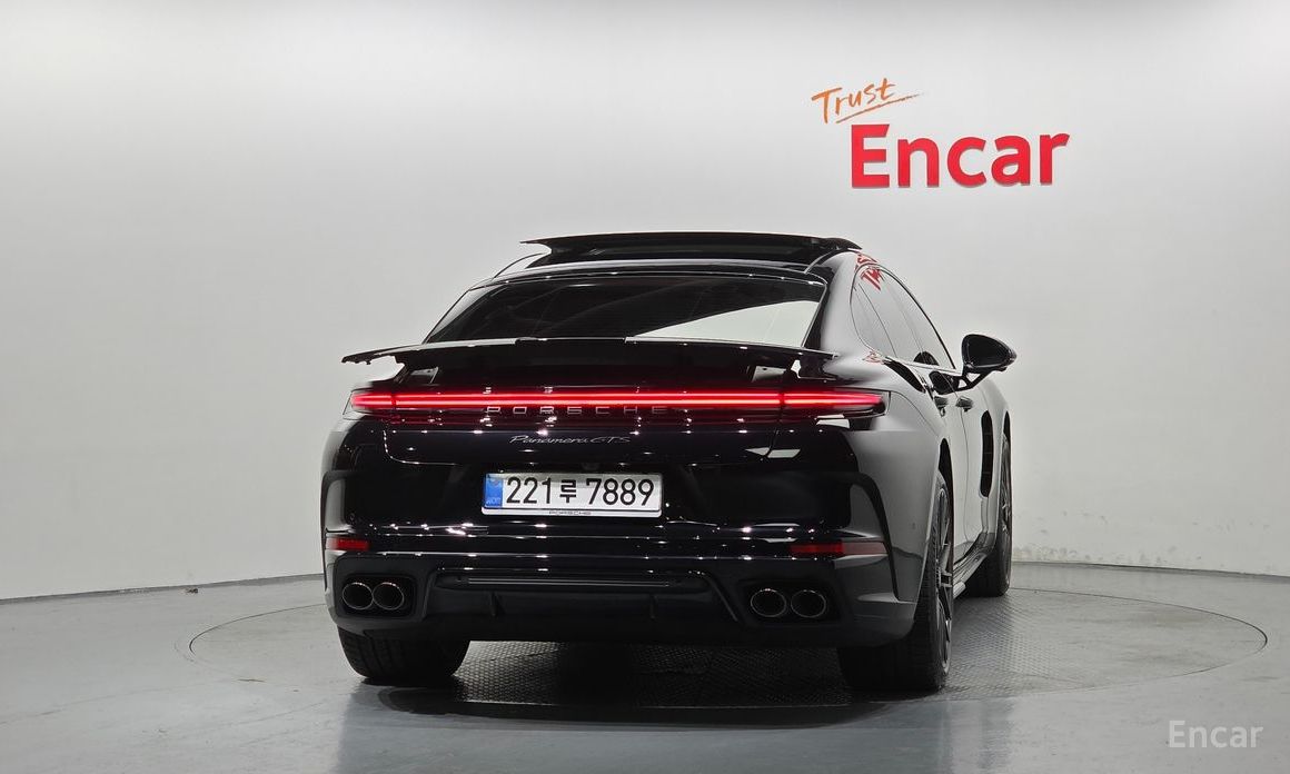  Porsche Panamera