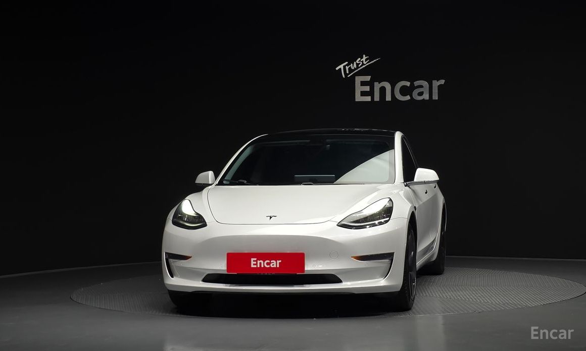  Tesla Model 3