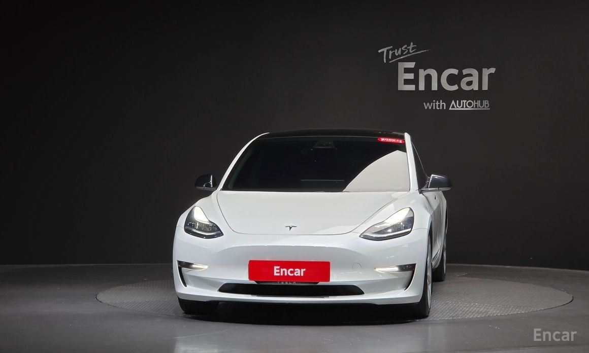  Tesla Model 3