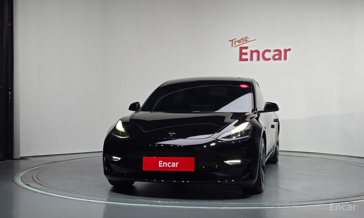  Tesla Model 3