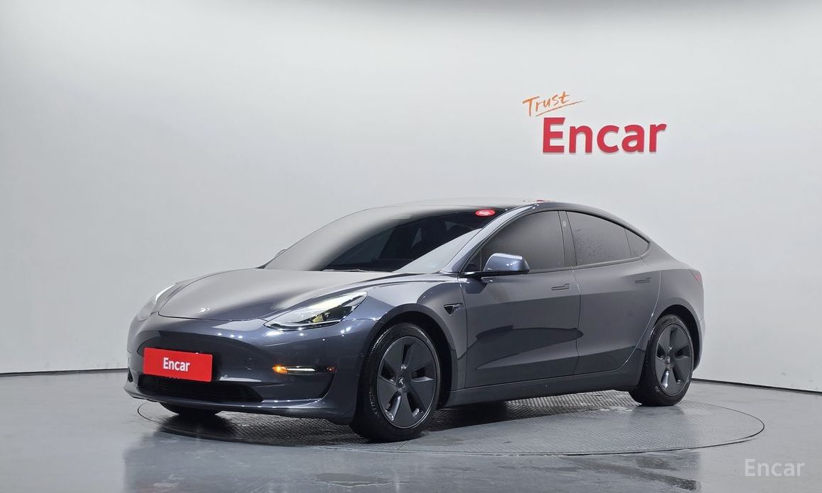  Tesla Model 3