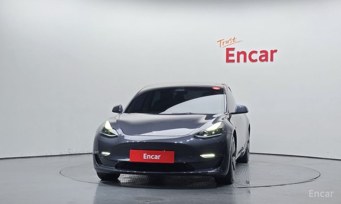  Tesla Model 3