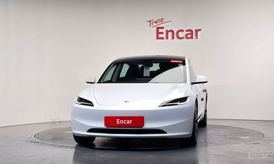  Tesla Model 3