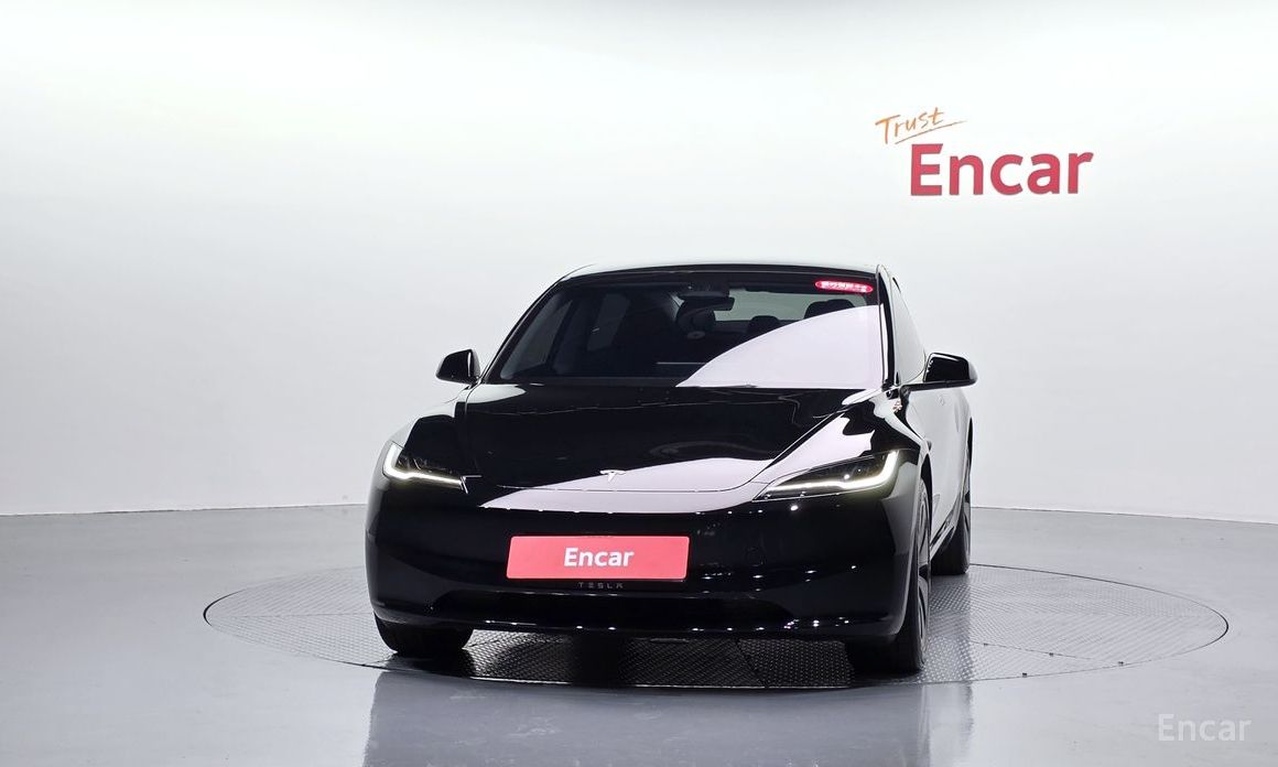  Tesla Model 3