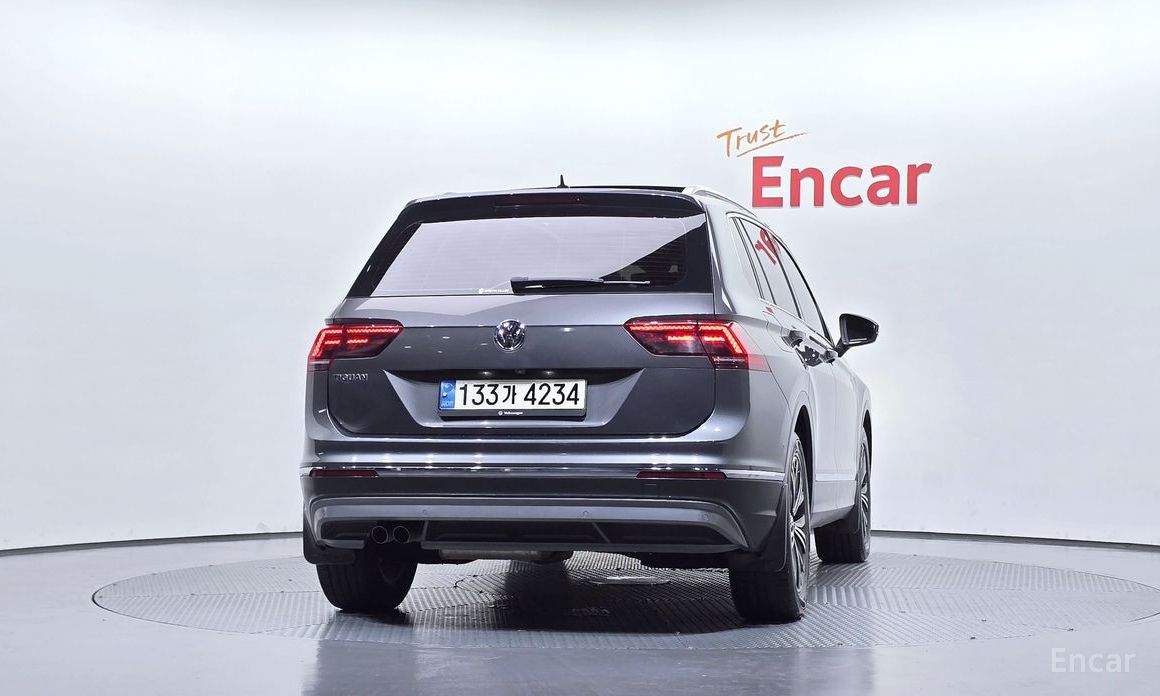  Volkswagen Tiguan