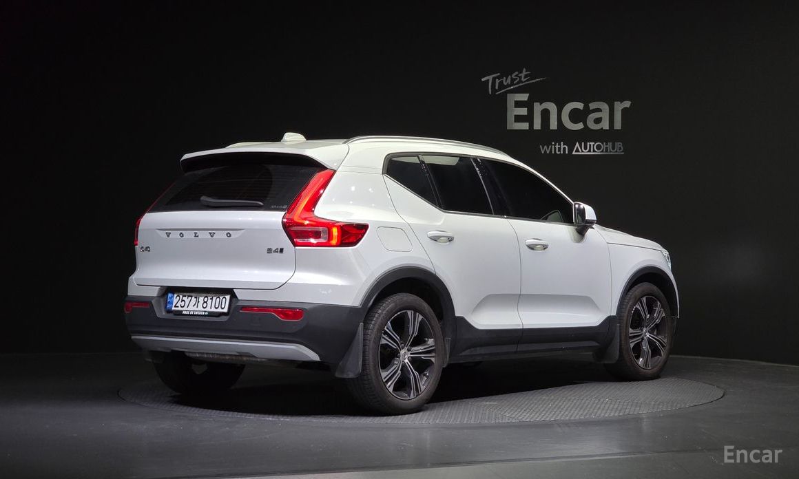  Volvo XC40