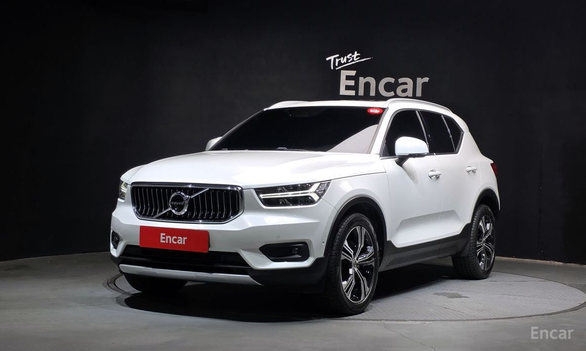  Volvo XC40