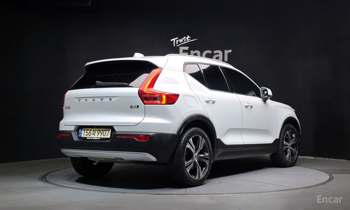  Volvo XC40