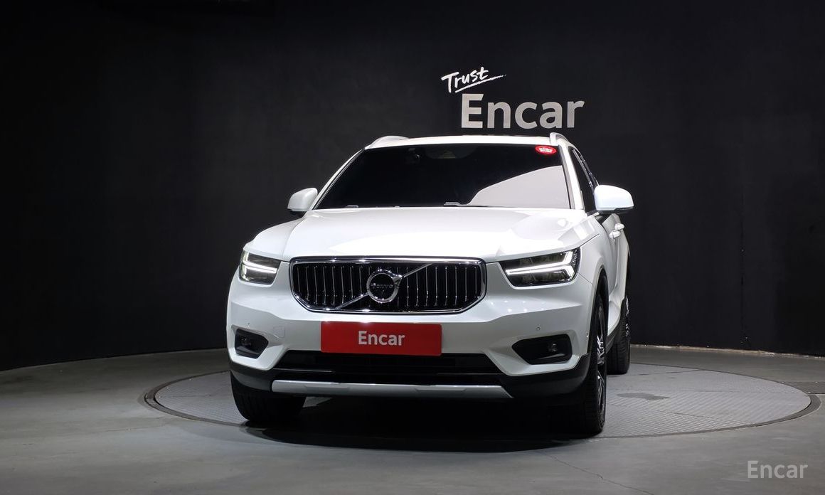  Volvo XC40