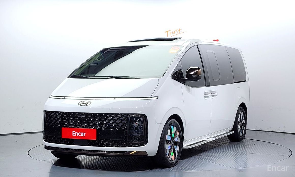 Hyundai Staria
