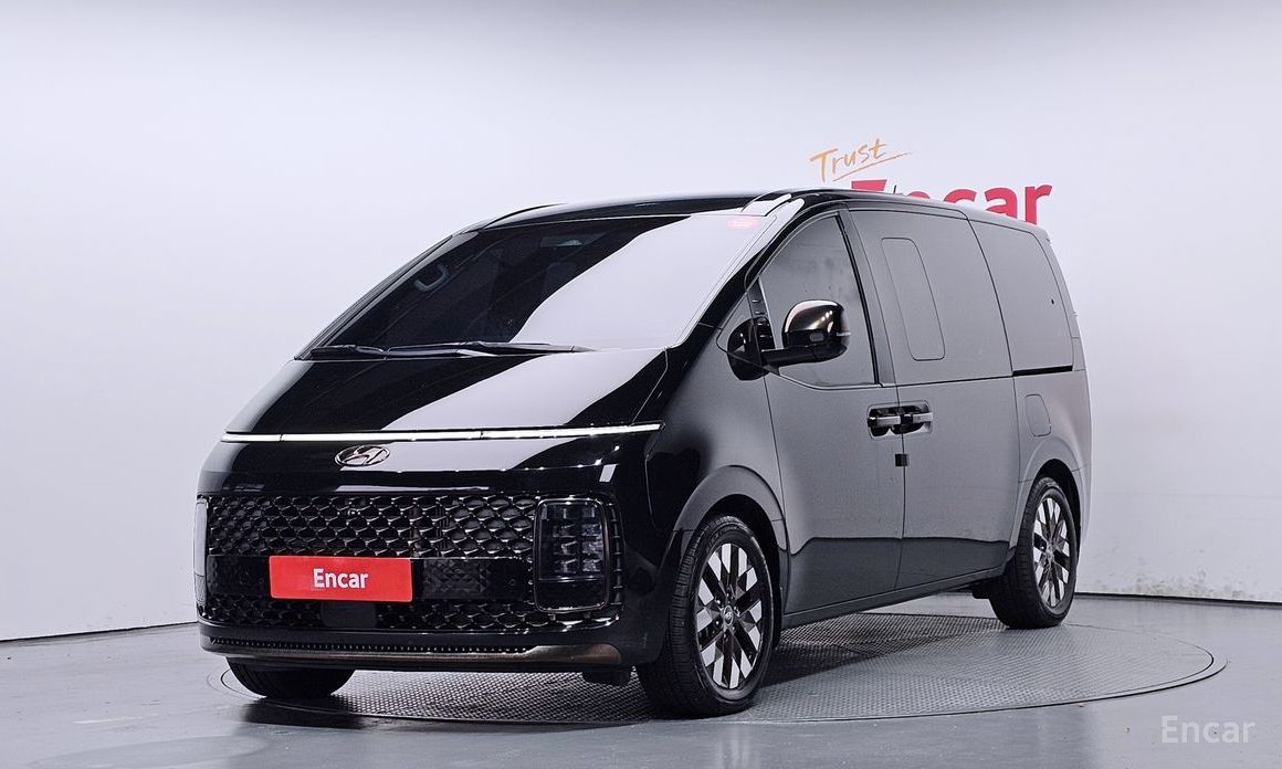 Hyundai Staria