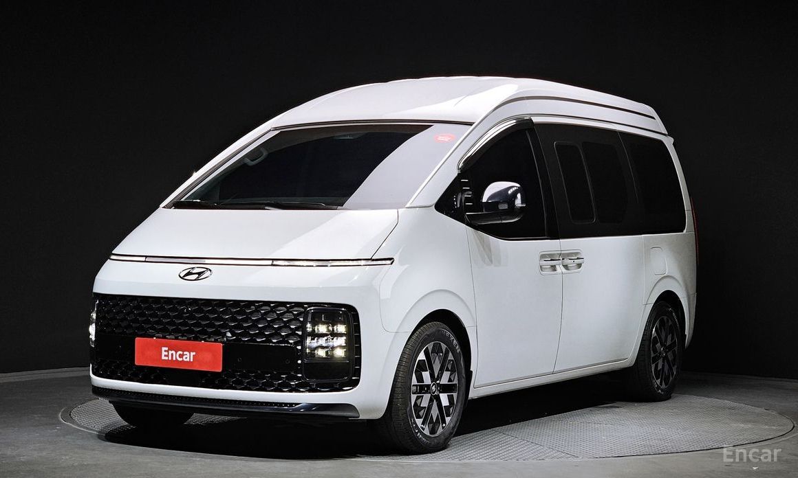 Hyundai Staria