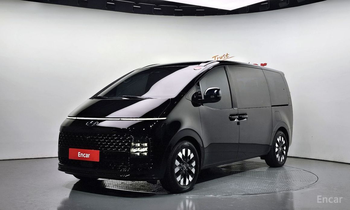 Hyundai Staria