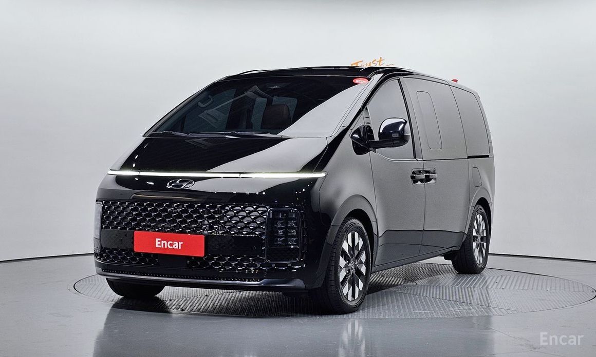 Hyundai Staria