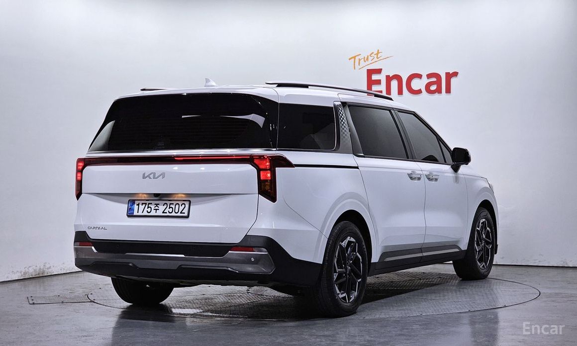 Kia Canival
