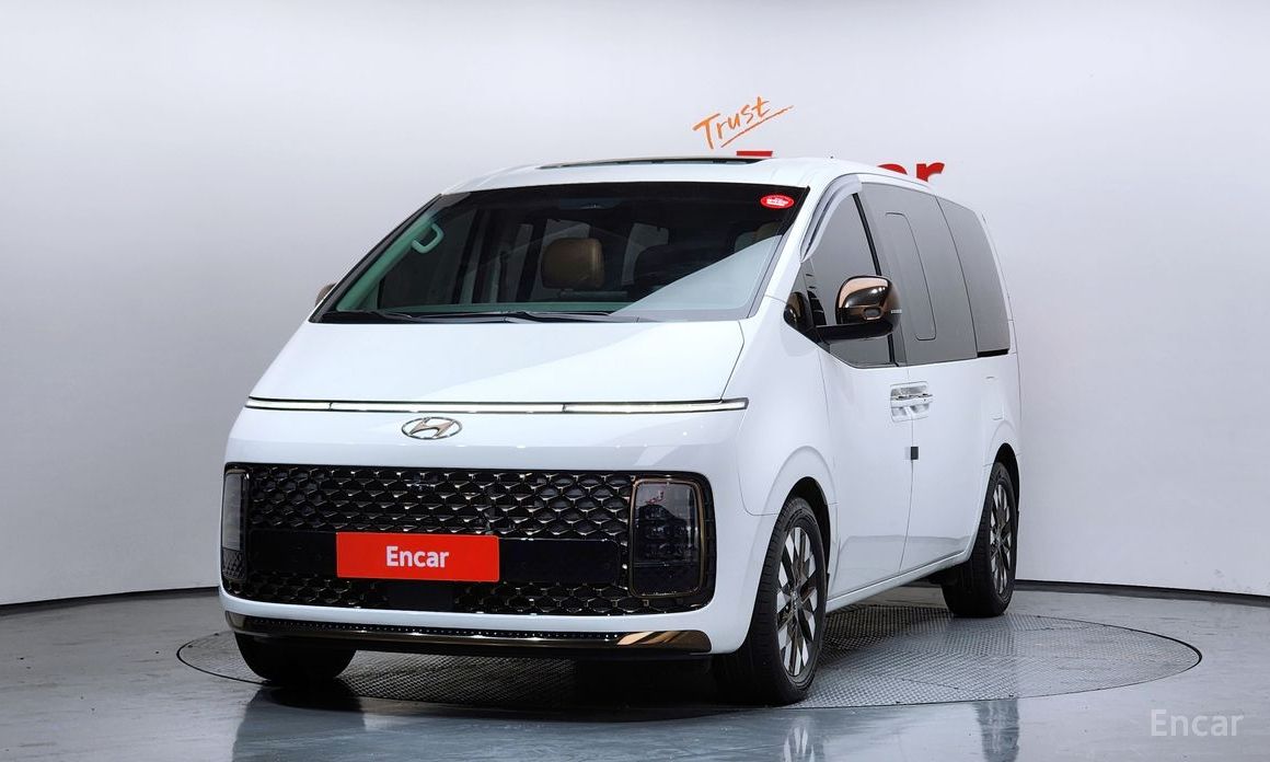 Hyundai Staria