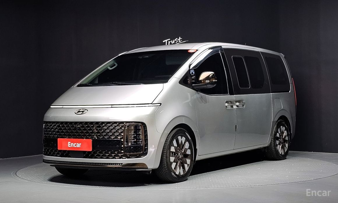 Hyundai Staria